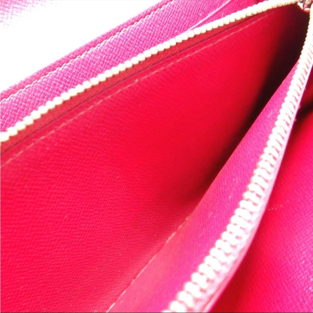Louis Vuitton Vibrant Red Clutch - Picture 5 of 10